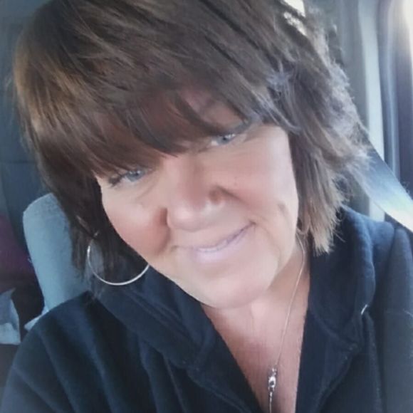 Meet your Posher, Shari - Picture 1 of 1